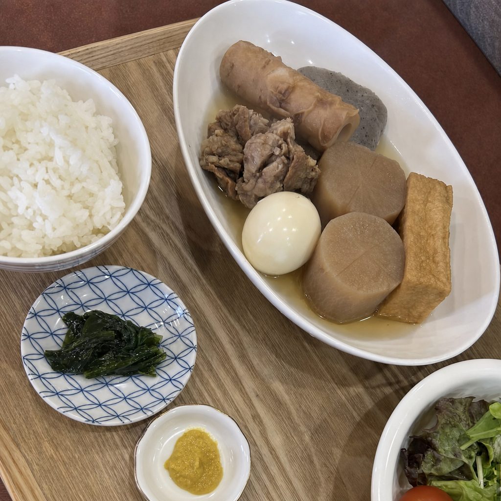 つばさの煮物定食